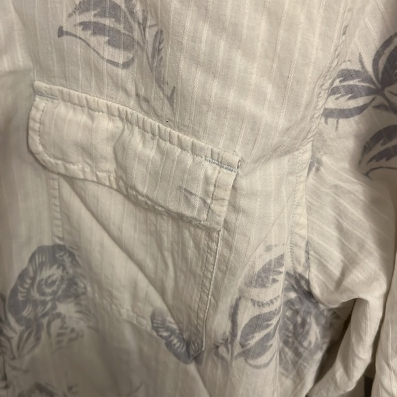 Tommy Bahama men’s long sleeve shirt size medium - Picture 12 of 13